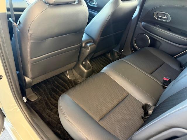 ヴェゼル ハイブリッドZ・ホンダセンシング 純正ナビ バックカメラ ETC ドライブレコーダー前後 シートヒーター 衝突軽減ブレーキ HondaSENSING CD・DVD再生 Bluetooth AM/FM LEDヘッドライト 純正AW(61枚目)