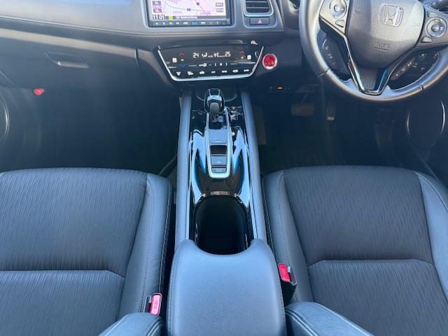 ヴェゼル ハイブリッドZ・ホンダセンシング 純正ナビ バックカメラ ETC ドライブレコーダー前後 シートヒーター 衝突軽減ブレーキ HondaSENSING CD・DVD再生 Bluetooth AM/FM LEDヘッドライト 純正AW(75枚目)