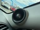 【プレミアムオーディオ】コンパクトな車体に合わせて専用設計された独自の「プレミアムオーディオ」を搭載。クルマの中とは思えないほどの臨場感あふれるサウンドスケープをお楽しみください。
