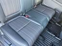 後部座席も気になるようなキズ・汚れやヘタリ等の大きなダメージもなく綺麗な状態です。