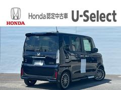 シンプルでありながら、より高い質感をもたらすデザインを追求。軽自動車という枠にとらわれないクラスレスな存在を目指しました。 6