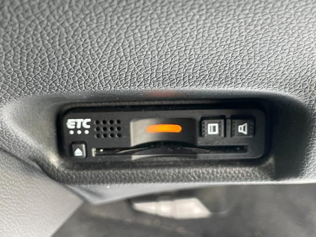フィット ＲＳホンダセンシング　無限ドアハンドルプロテクションカバー　無限ドアバイザー　オートリトラミラー　ＥＴＣ　純正ナビ　Ｂカメ　フルセグ　ＬＥＤヘッドライト　クルーズコントロール　アイドリングストップ（2枚目）