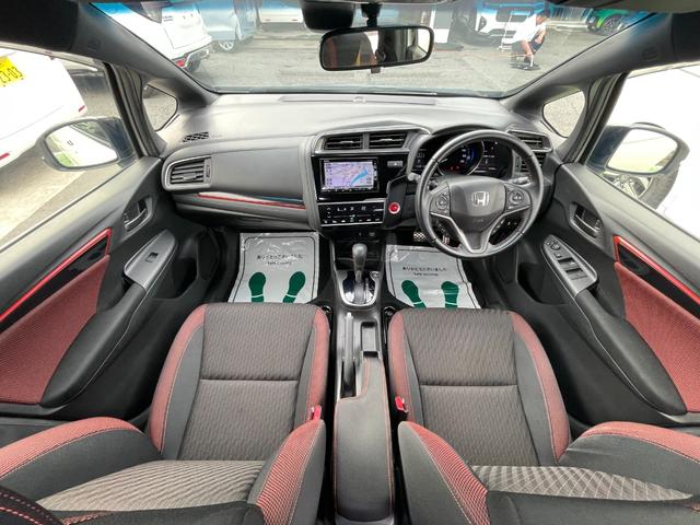 フィット ＲＳホンダセンシング　無限ドアハンドルプロテクションカバー　無限ドアバイザー　オートリトラミラー　ＥＴＣ　純正ナビ　Ｂカメ　フルセグ　ＬＥＤヘッドライト　クルーズコントロール　アイドリングストップ（31枚目）