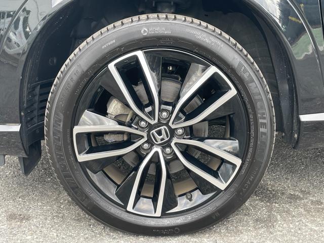 ヴェゼル ｅ：ＨＥＶＺ　ブラインドスポットインフォメーション　ステアリングヒーター　前席シートヒーター　ホンダセンシング　ホンダコネクト　クルーズコントロール　ＥＴＣ　純正ナビ　Ｂカメ　ワイヤレス充電器（39枚目）