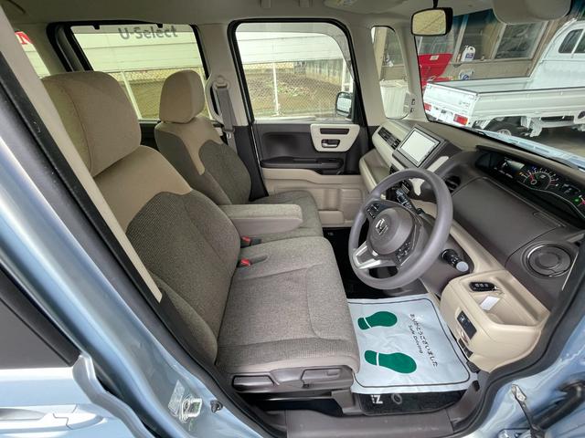 N-BOX G・Lホンダセンシング ETC アイドリングストップ スマートキー 純正ナビ Bカメ LEDヘッドライト クルーズコントロール 衝突軽減ブレーキ 急速充電対応のUSBジャック フルオートエアコン(12枚目)