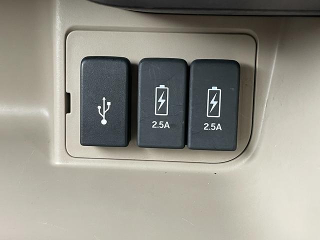 N-BOX G・Lホンダセンシング ETC アイドリングストップ スマートキー 純正ナビ Bカメ LEDヘッドライト クルーズコントロール 衝突軽減ブレーキ 急速充電対応のUSBジャック フルオートエアコン(20枚目)