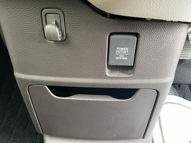 N-BOX G・Lホンダセンシング ETC アイドリングストップ スマートキー 純正ナビ Bカメ LEDヘッドライト クルーズコントロール 衝突軽減ブレーキ 急速充電対応のUSBジャック フルオートエアコン(23枚目)