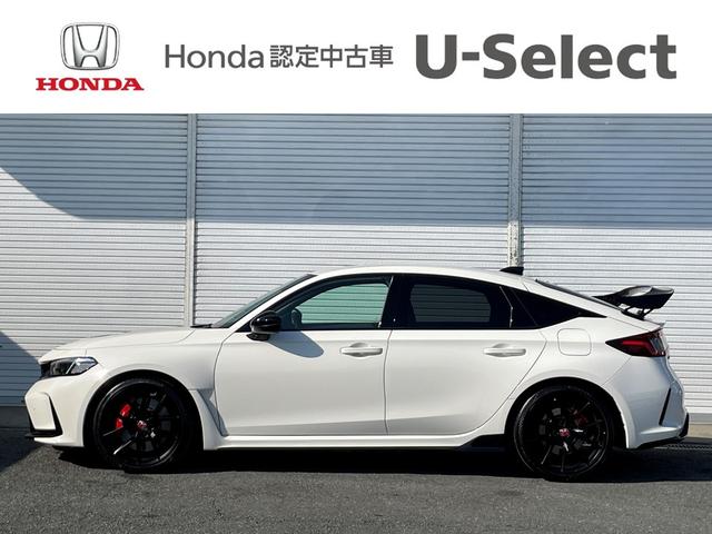 シビック タイプＲ　前後ドラレコ　ＥＴＣ　６速ＭＴ　純正ナビ　Ｂカメ　ホンダセンシング　ホンダコネクト　クルーズコントロール　ＬＥＤヘッドライト　ブラインドスポットインフォメーション（8枚目）