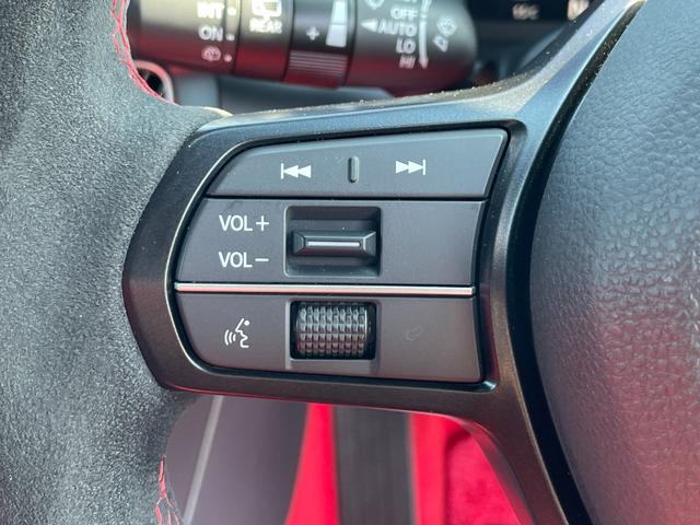 シビック タイプＲ　前後ドラレコ　ＥＴＣ　６速ＭＴ　純正ナビ　Ｂカメ　ホンダセンシング　ホンダコネクト　クルーズコントロール　ＬＥＤヘッドライト　ブラインドスポットインフォメーション（15枚目）