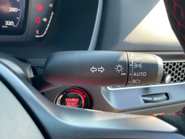 シビック タイプＲ　前後ドラレコ　ＥＴＣ　６速ＭＴ　純正ナビ　Ｂカメ　ホンダセンシング　ホンダコネクト　クルーズコントロール　ＬＥＤヘッドライト　ブラインドスポットインフォメーション（17枚目）