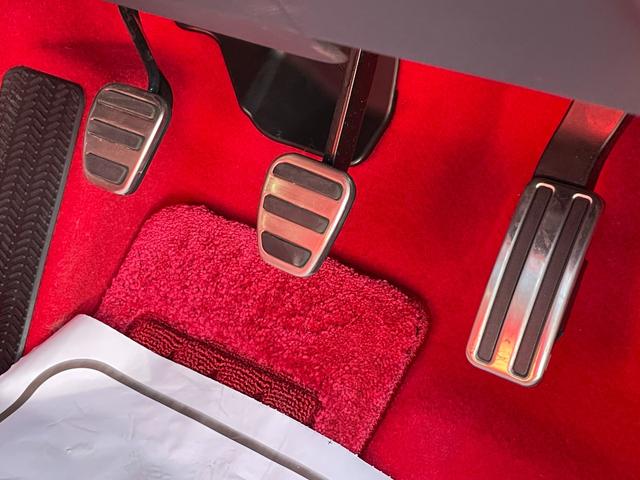 シビック タイプＲ　前後ドラレコ　ＥＴＣ　６速ＭＴ　純正ナビ　Ｂカメ　ホンダセンシング　ホンダコネクト　クルーズコントロール　ＬＥＤヘッドライト　ブラインドスポットインフォメーション（30枚目）