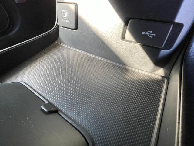 シビック ハッチバック サンルーフ 前後ドラレコ 前席シートヒーター ETC レザーシート ホンダセンシング クルーズコントロール LEDヘッドライト スマートキー 純正ナビ Bカメ(27枚目)