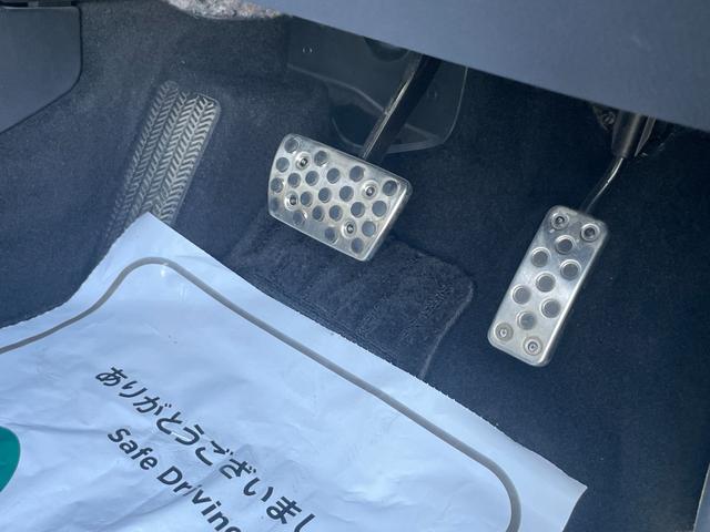 シビック ハッチバック サンルーフ 前後ドラレコ 前席シートヒーター ETC レザーシート ホンダセンシング クルーズコントロール LEDヘッドライト スマートキー 純正ナビ Bカメ(32枚目)