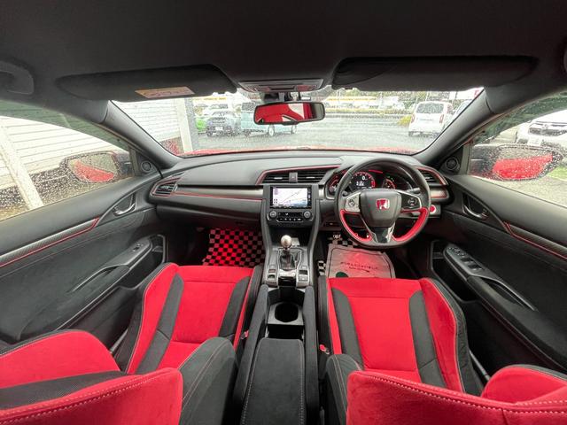 シビック タイプR 前後ドラレコ ETC 6速MT クルーズコントロール LEDヘッドライト VSA スマートキー 純正ナビ Bカメ 本革巻ステアリングホイール 大型リアスポイラー(32枚目)