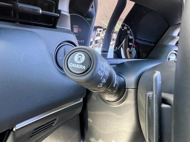 ヴェゼル e:HEVZ 元デモカー 禁煙車 ワンオーナー ドラレコ マルチビューカメラ ステアリングヒーター 前席シートヒーター ホンダセンシング ホンダコネクト ブラインドスポットインフォメーション ETC 純正ナビ(3枚目)