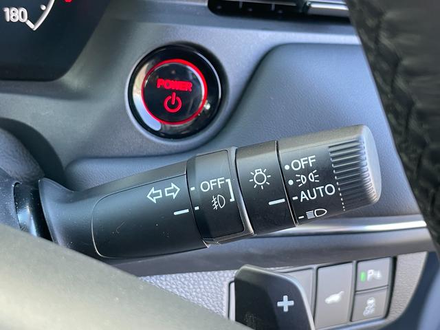 ヴェゼル e:HEVZ 元デモカー 禁煙車 ワンオーナー ドラレコ マルチビューカメラ ステアリングヒーター 前席シートヒーター ホンダセンシング ホンダコネクト ブラインドスポットインフォメーション ETC 純正ナビ(25枚目)