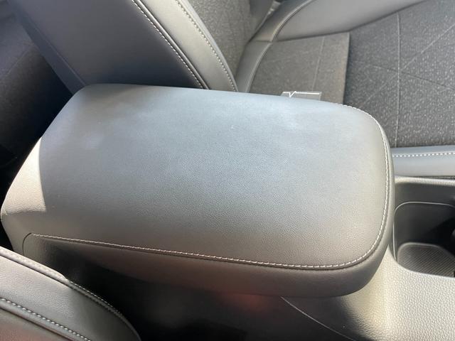 ヴェゼル e:HEVZ 元デモカー 禁煙車 ワンオーナー ドラレコ マルチビューカメラ ステアリングヒーター 前席シートヒーター ホンダセンシング ホンダコネクト ブラインドスポットインフォメーション ETC 純正ナビ(37枚目)