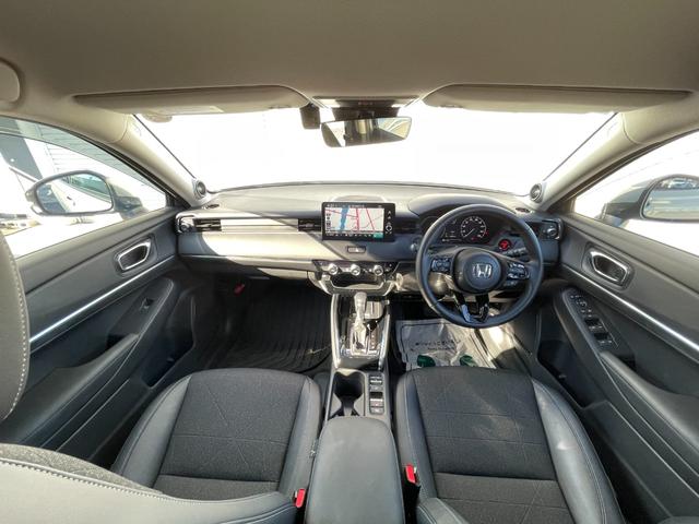 ヴェゼル e:HEVZ 元デモカー 禁煙車 ワンオーナー ドラレコ マルチビューカメラ ステアリングヒーター 前席シートヒーター ホンダセンシング ホンダコネクト ブラインドスポットインフォメーション ETC 純正ナビ(40枚目)