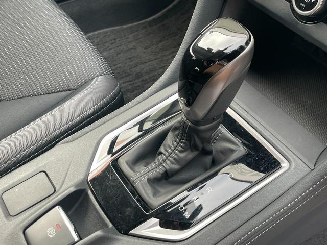 インプレッサスポーツ ２．０ｉ－Ｓアイサイト　４ＷＤ　前後ドラレコ　ＥＴＣ　電動パーキングブレーキ　パワーシート　クルーズコントロール　純正ナビ　Ｂカメ　フルオートエアコン　スマートキー（11枚目）