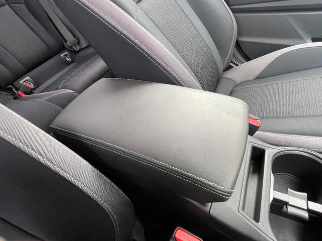 インプレッサスポーツ ２．０ｉ－Ｓアイサイト　４ＷＤ　前後ドラレコ　ＥＴＣ　電動パーキングブレーキ　パワーシート　クルーズコントロール　純正ナビ　Ｂカメ　フルオートエアコン　スマートキー（29枚目）