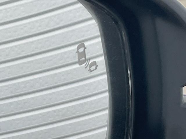 ZR-V e:HEVZ 軽雹害 ホンダセンシング ホンダコネクト マルチビューカメラ ステアリングヒーター 前席シートヒーター ブラインドスポットインフォメーション BOSEプレミアムサウンドシステム ETC 純正ナビ(4枚目)