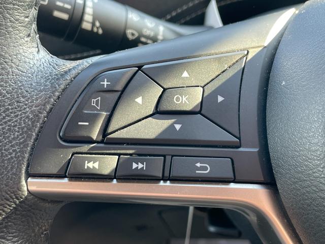 セレナ ハイウェイスターVセレクション 全方位カメラ ドラレコ ETC 前席シートヒーター トリプルゾーンコントロールエアコン ブレーキホールド スマートキー テールゲートストラップ 両側PSD(27枚目)