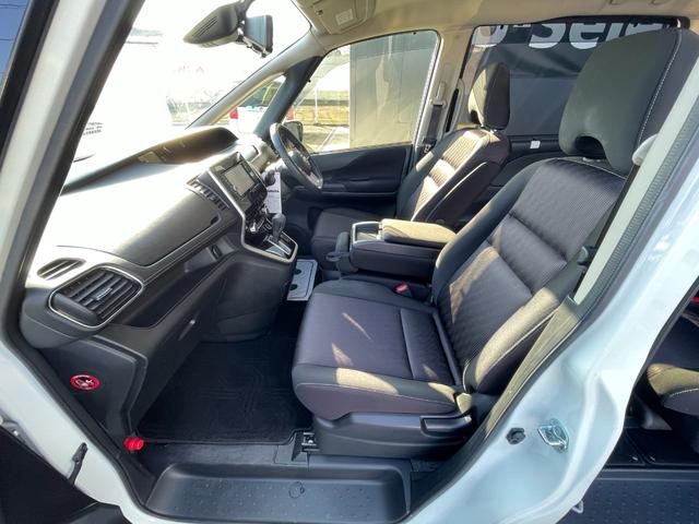 セレナ ハイウェイスターVセレクション 全方位カメラ ドラレコ ETC 前席シートヒーター トリプルゾーンコントロールエアコン ブレーキホールド スマートキー テールゲートストラップ 両側PSD(36枚目)