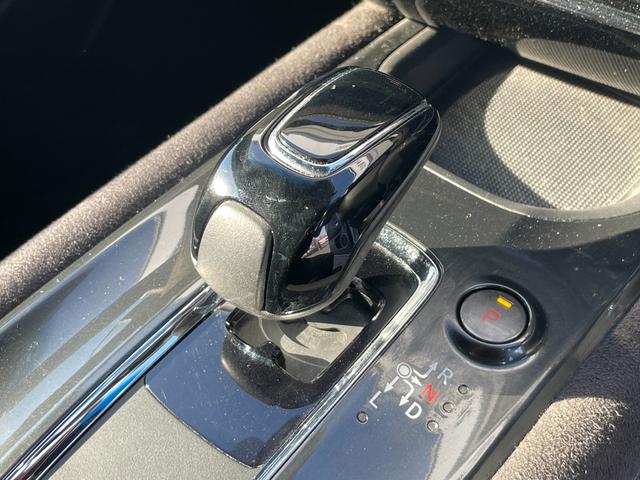 ヴェゼル ハイブリッドRS ドラレコ ETC 前席シートヒーター ホンダセンシング クルーズコントロール LEDヘッドライト 左右独立フルオートエアコン 電子制御パーキングブレーキ オートブレーキホールド(11枚目)