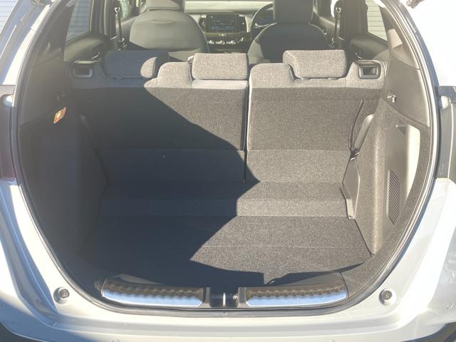 フィット e:HEVRS ETC ワイヤレス充電器 ホンダセンシング ホンダコネクト クルーズコントロール LEDヘッドライト ディスプレイオーディオ Bカメ スマートキー(16枚目)