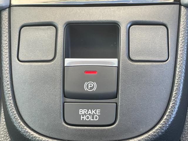 フィット e:HEVRS ETC ワイヤレス充電器 ホンダセンシング ホンダコネクト クルーズコントロール LEDヘッドライト ディスプレイオーディオ Bカメ スマートキー(22枚目)