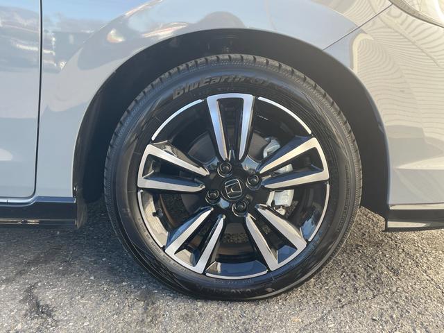 フィット e:HEVRS ETC ワイヤレス充電器 ホンダセンシング ホンダコネクト クルーズコントロール LEDヘッドライト ディスプレイオーディオ Bカメ スマートキー(37枚目)