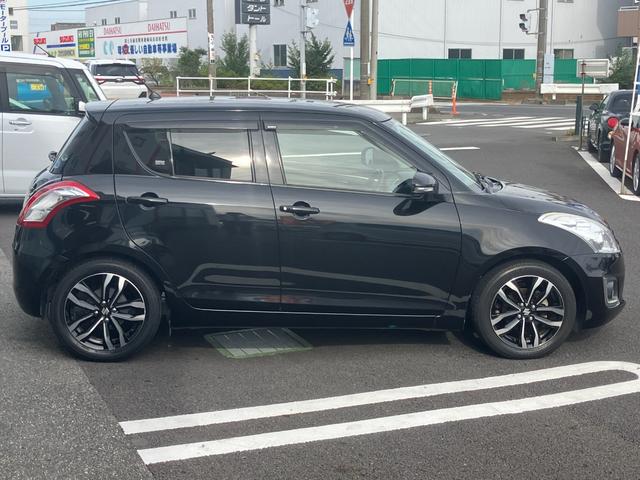 スイフト スタイル－ＤＪＥ　社外ナビ・バックカメラ・シートヒーター・クルーズコントロール・ドライブレコーダー・オートライト・社外ＥＴＣ２．０・純正ＡＷ・パドルシフト（9枚目）