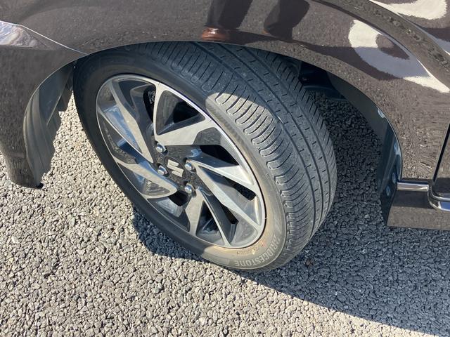 ワゴンＲスティングレー ハイブリッドＸ　リミテッド　純正ナビ・全方位モニター・シートヒーター・オートライト・ＥＴＣ・Ｐセンサー・衝突軽減システム・社外クルーズコントロール（2枚目）