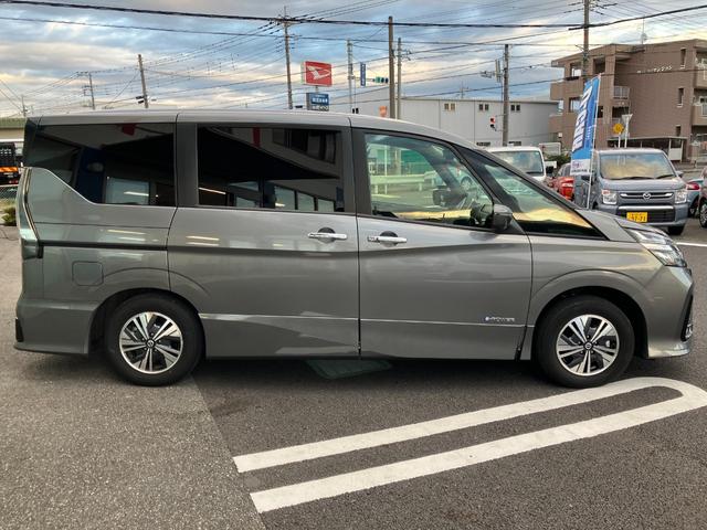 セレナ ｅ－パワー　ハイウェイスターＶ　純正ナビ・アラウンドビューモニター・プロパイロット・ＢＳＭ・両側パワースライドドア・デジタルインナーミラー・ＥＴＣ・ドライブレコーダー（11枚目）