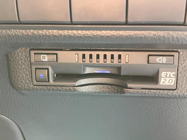 カローラツーリング ハイブリッド　ダブルバイビー　純正ディスプレイオーディオ・バックカメラ・前後ドライブレコーダー・ＢＳＭ・デジタルインナーミラー・ＥＴＣ２．０・ハーフレザーシート・ＬＥＤヘッドライト・オートライト・ＡＣ１００Ｖ・ＵＳＢ端子（9枚目）