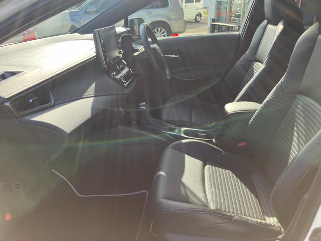 カローラツーリング ハイブリッド　ダブルバイビー　純正ディスプレイオーディオ・バックカメラ・前後ドライブレコーダー・ＢＳＭ・デジタルインナーミラー・ＥＴＣ２．０・ハーフレザーシート・ＬＥＤヘッドライト・オートライト・ＡＣ１００Ｖ・ＵＳＢ端子（58枚目）