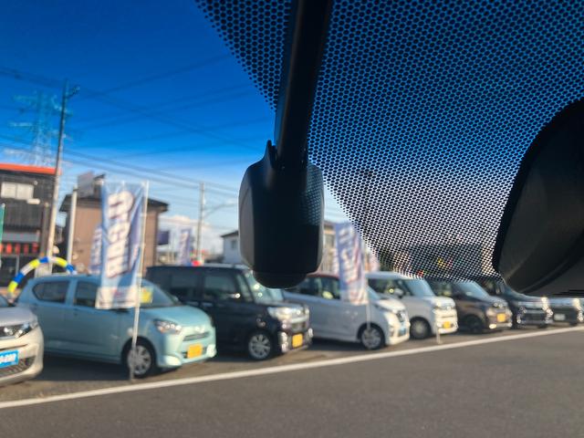 ステップワゴンスパーダ スパーダハイブリッド　Ｇ・ＥＸ　ホンダセンシング　純正ナビ・バックカメラ・シートヒーター・前後ドライブレコーダー・クルーズコントロール・両側パワースライドドア・ＥＴＣ・オートライト・Ｐセンサー・衝突軽減システム・脱線防止機能・純正フリップダウン（7枚目）