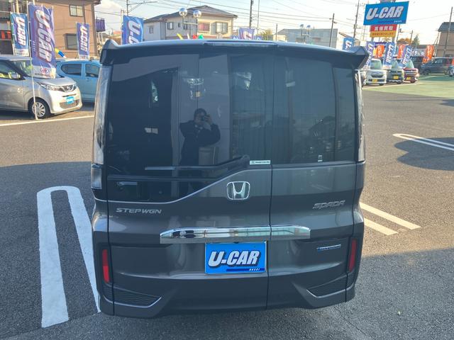 ステップワゴンスパーダ スパーダハイブリッド　Ｇ・ＥＸ　ホンダセンシング　純正ナビ・バックカメラ・シートヒーター・前後ドライブレコーダー・クルーズコントロール・両側パワースライドドア・ＥＴＣ・オートライト・Ｐセンサー・衝突軽減システム・脱線防止機能・純正フリップダウン（13枚目）