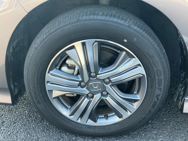 ステップワゴンスパーダ スパーダハイブリッド　Ｇ・ＥＸ　ホンダセンシング　純正ナビ・バックカメラ・シートヒーター・前後ドライブレコーダー・クルーズコントロール・両側パワースライドドア・ＥＴＣ・オートライト・Ｐセンサー・衝突軽減システム・脱線防止機能・純正フリップダウン（27枚目）