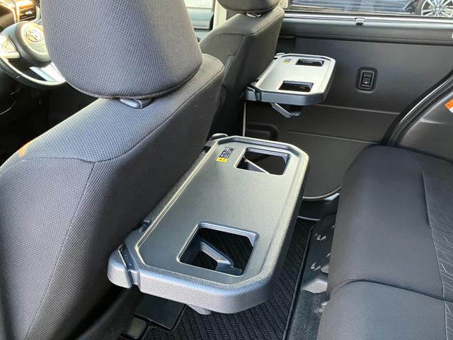 タンク カスタムＧ　社外ナビ・バックカメラ・クルーズコントロール・両側パワースライドドア・オートライト・オートハイビーム・シートヒーター・Ｐセンサー・衝突軽減システム・横滑り防止・Ａストップ・ＥＴＣ（9枚目）