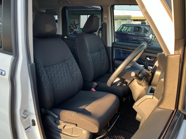 タンク カスタムＧ　社外ナビ・バックカメラ・クルーズコントロール・両側パワースライドドア・オートライト・オートハイビーム・シートヒーター・Ｐセンサー・衝突軽減システム・横滑り防止・Ａストップ・ＥＴＣ（44枚目）