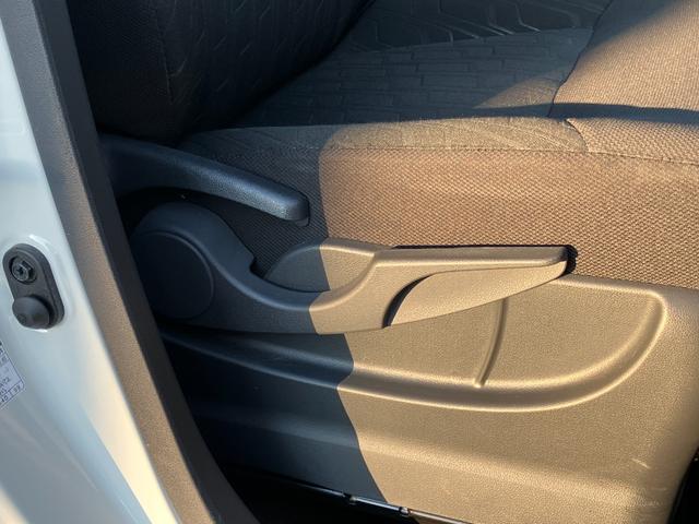 タンク カスタムＧ　社外ナビ・バックカメラ・クルーズコントロール・両側パワースライドドア・オートライト・オートハイビーム・シートヒーター・Ｐセンサー・衝突軽減システム・横滑り防止・Ａストップ・ＥＴＣ（47枚目）