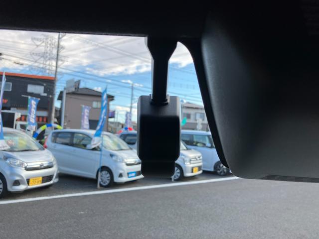 ピクシスメガ Gターボ SAIII 純正ナビ・ワンセグ・Bluetooth・バックカメラ・両側パワースライドドア・ドライブレコーダー・衝突軽減システム・オートライト・横滑り防止・ETC(7枚目)