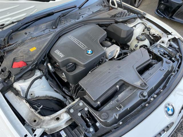 ３シリーズ ３２０ｉ　Ｍスポーツ　ＡＩＳ検査済み　評価点５点（外装Ａ内装Ｂ）　アクティブクルーズコントロール　衝突軽減　レーンアシスト　禁煙　バックカメラ　ＥＴＣ　パワーシート　スマートキー　アイドリングストップ（33枚目）