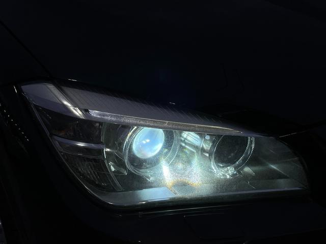 Ｘ１ ｓＤｒｉｖｅ　１８ｉ　Ｍスポーツ　パーキングサポートＰＫＧ・車検２年・禁煙・バックカメラ・純正ナビ・Ｂｌｕｅｔｏｏｔｈ・コーナーセンサー・プッシュスタート・ＨＩＤ・スマートキー・ＥＴＣ（7枚目）