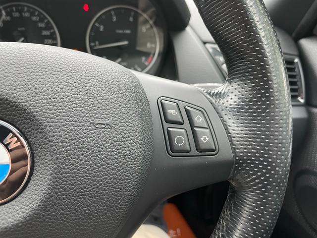 Ｘ１ ｓＤｒｉｖｅ　１８ｉ　Ｍスポーツ　パーキングサポートＰＫＧ・車検２年・禁煙・バックカメラ・純正ナビ・Ｂｌｕｅｔｏｏｔｈ・コーナーセンサー・プッシュスタート・ＨＩＤ・スマートキー・ＥＴＣ（41枚目）