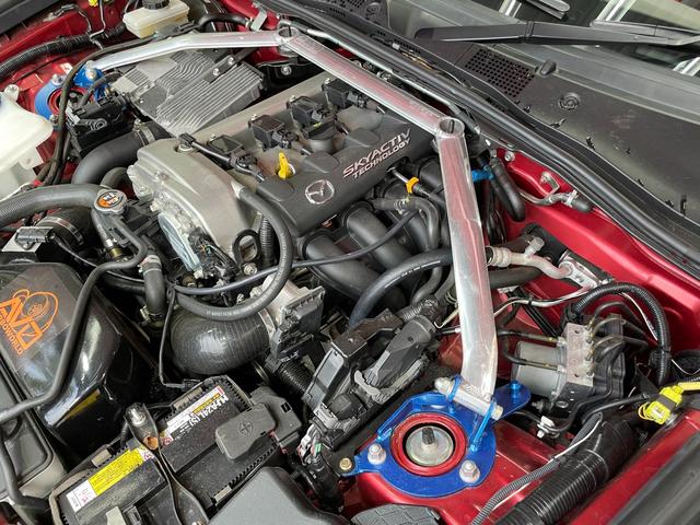 ロードスター Ｓレザーパッケージ　ＡＩＳ検査実施済評価点４．５点　フルカスタム　ＡＶＯターボキット＆ＥＣＵ　マツダスピードエアロ　ＫＵＨＬスワンネックＧＴウイング　ＲＥＣＡＲＯシート　　ＥＮＤＬＥＳＳ　ＡＤＶＡＮ　ＢＥＥＦＲＥＥマフラ（5枚目）