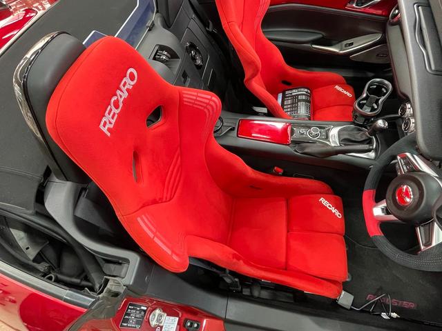 ロードスター Ｓレザーパッケージ　ＡＩＳ検査実施済評価点４．５点　フルカスタム　ＡＶＯターボキット＆ＥＣＵ　マツダスピードエアロ　ＫＵＨＬスワンネックＧＴウイング　ＲＥＣＡＲＯシート　　ＥＮＤＬＥＳＳ　ＡＤＶＡＮ　ＢＥＥＦＲＥＥマフラ（51枚目）