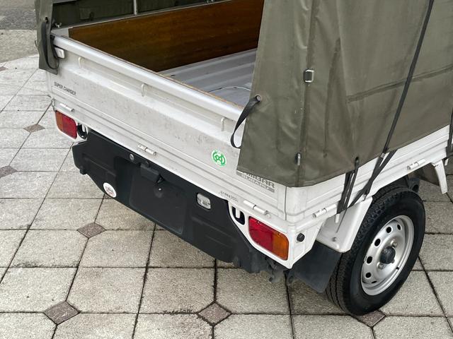 サンバートラック ＴＣ－ＳＣ　令和６年タイミングベルト交換済み　スーパーチャージャー　荷台幌付き　エアコン　パワステ　ワンオーナー　Ｂｌｕｅｔｏｏｔｈ対応ナビ　ＥＴＣ　キーレス　記録（13枚目）