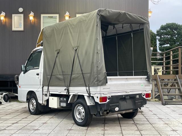 サンバートラック ＴＣ－ＳＣ　令和６年タイミングベルト交換済み　スーパーチャージャー　荷台幌付き　エアコン　パワステ　ワンオーナー　Ｂｌｕｅｔｏｏｔｈ対応ナビ　ＥＴＣ　キーレス　記録（22枚目）